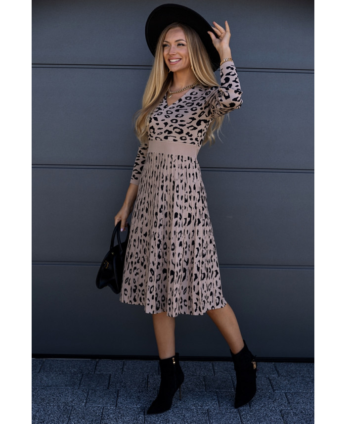 Sukienka Swetrowa w Centki